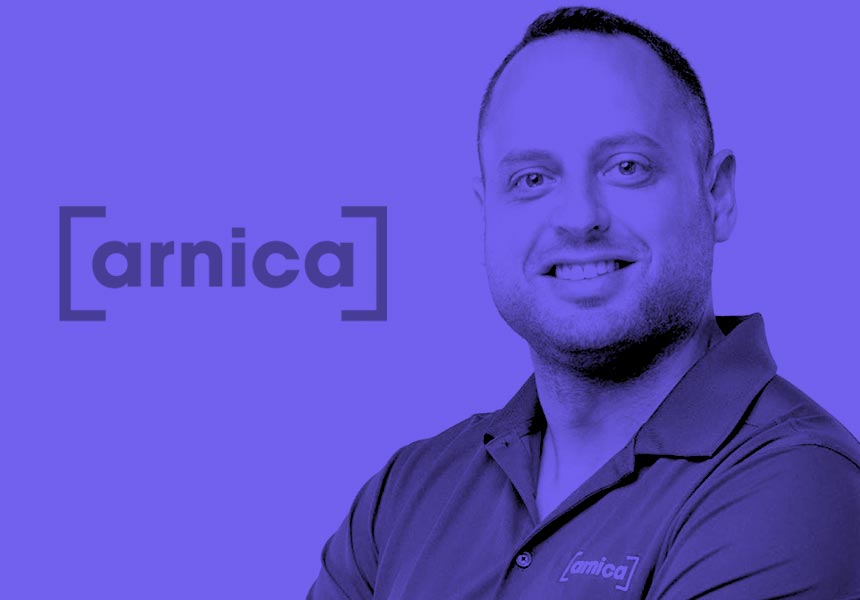 Image of CEO and Founder at Arnica, Nir Valtman beside the Arnica logo.